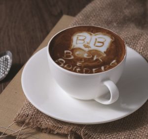 book & borders cafe-latte