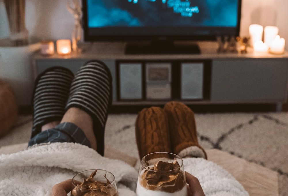 4 Tips for a Cosy Winter Movie Night That You’ll Remember