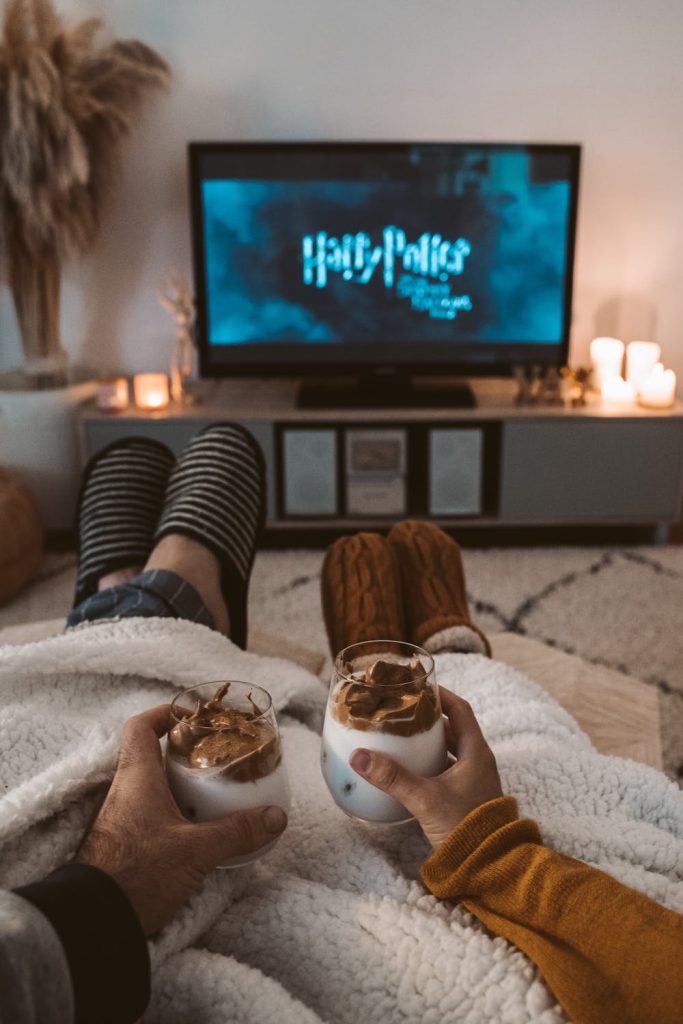 4 Tips for a Cosy Winter Movie Night That You’ll Remember