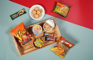 Comfort in Every Bite: Snack Pairings for the Holiday Season